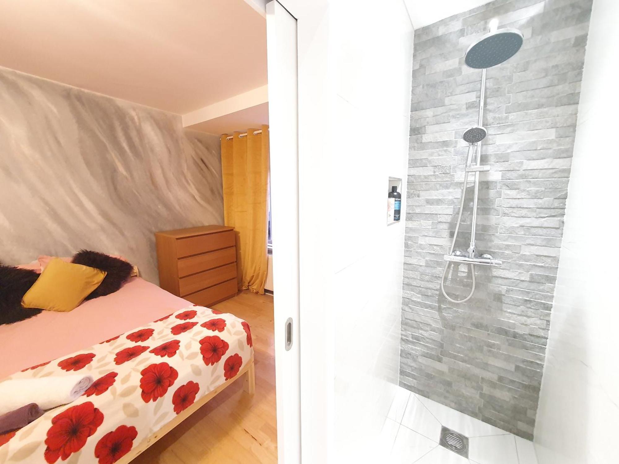 Beautiful Guest Rooms, Free Parking, 30Min Heathrow, 40Min Wembley, 60Min Central London Greenford  Cameră foto